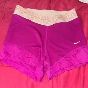 Nike pros size M women’s